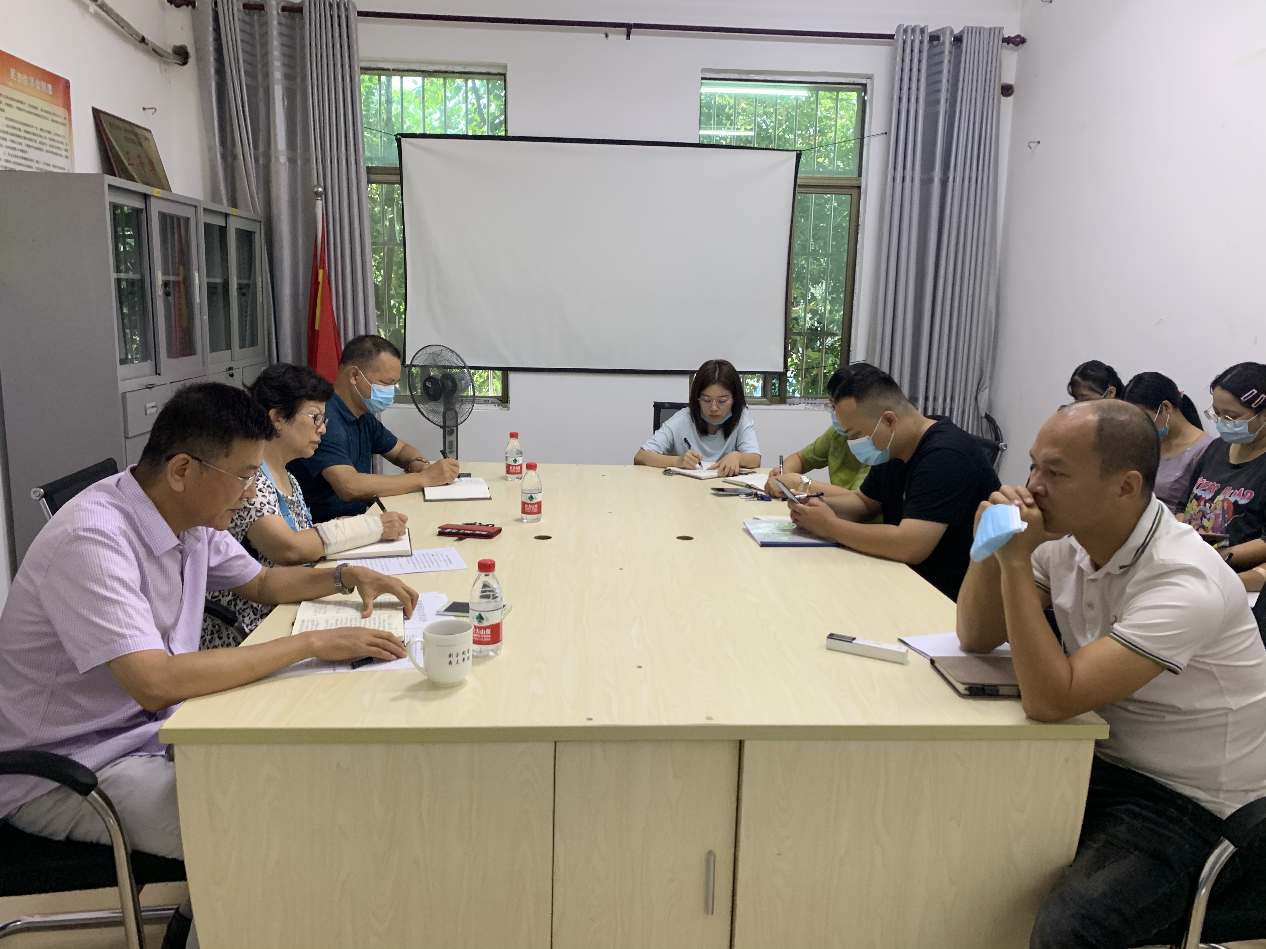 克服苦难 奋力开创工作新局面---期刊社2020年重点工作部署会