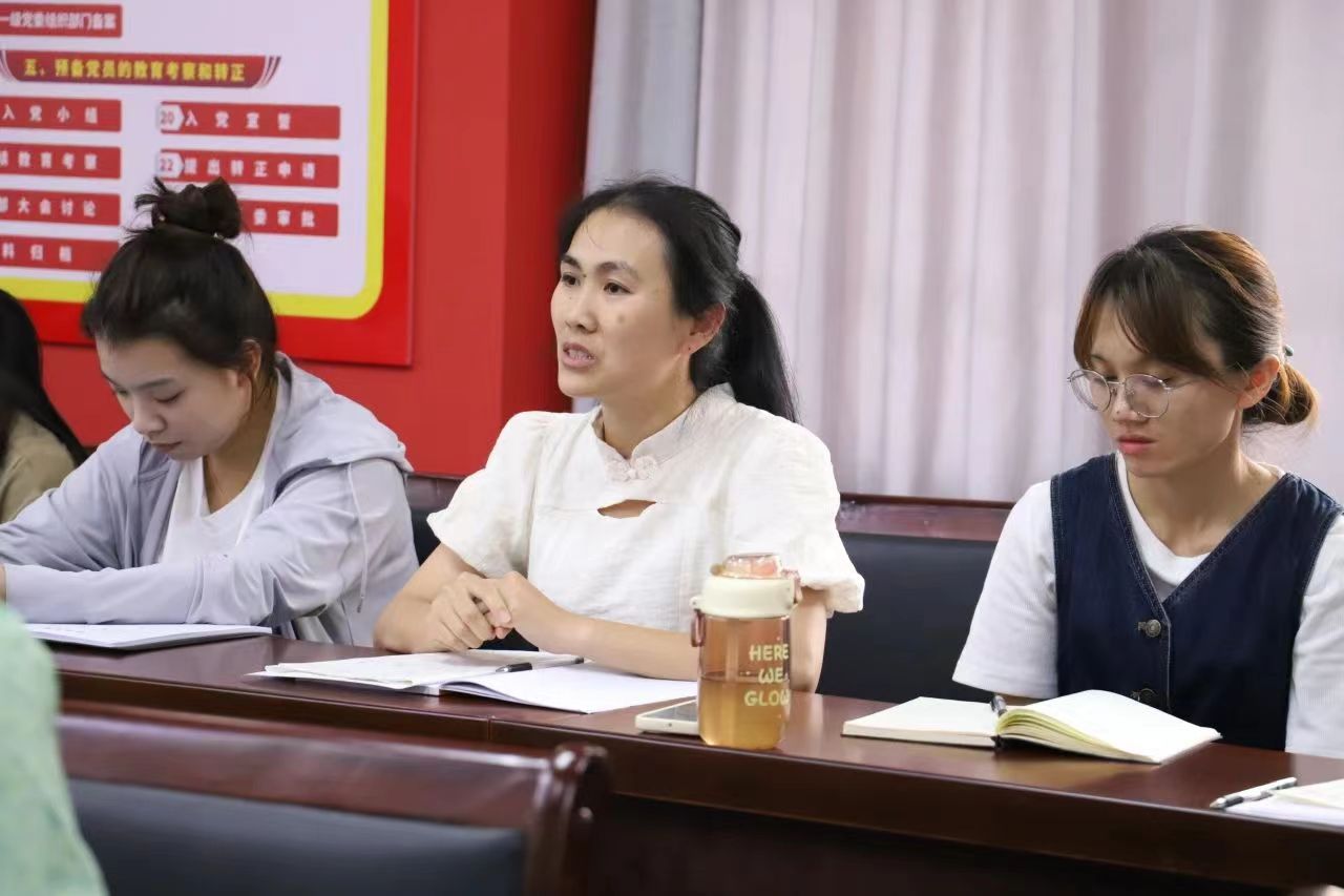 刊校携手 共创未来——我社社长焦贵萍一行前往西南大学临高实验中学开展交流调研