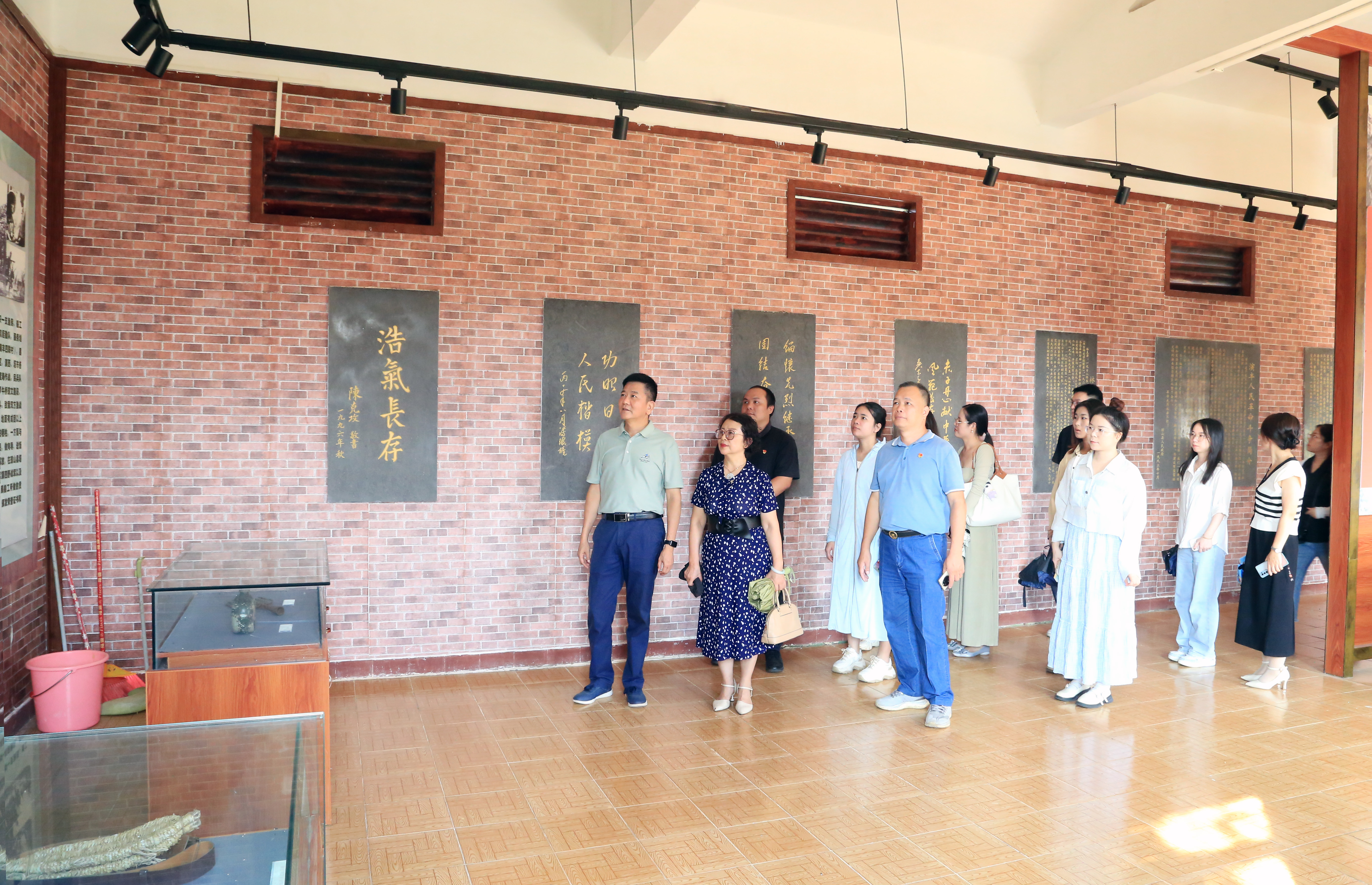 重走演丰革命路，凝心铸魂强信念——海南《新教育》期刊社党支部开展主题党日活动