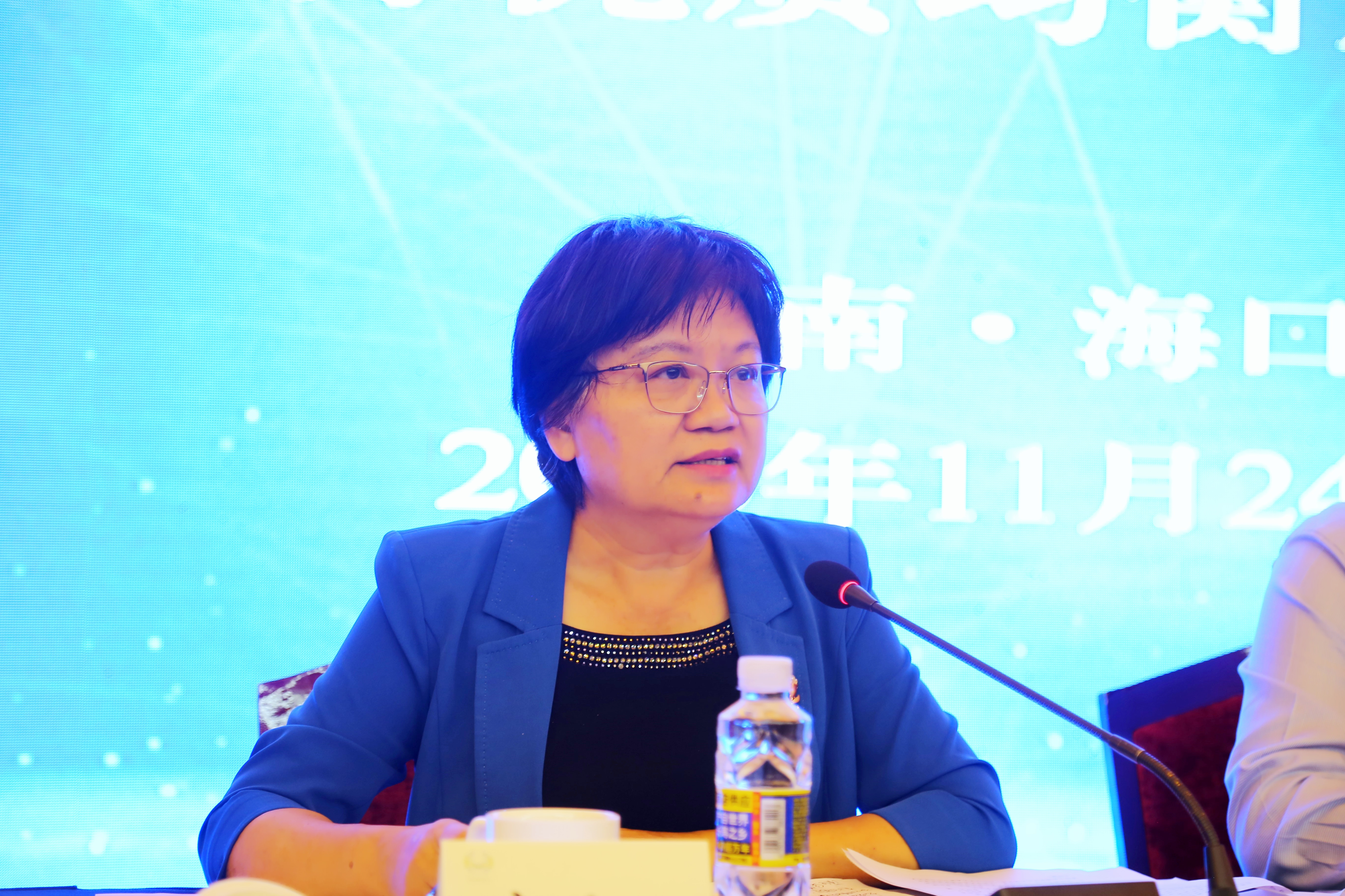 海南省基础教育高质量发展培训暨义务教育优质均衡发展推进会召开